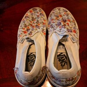 Women's shoes.